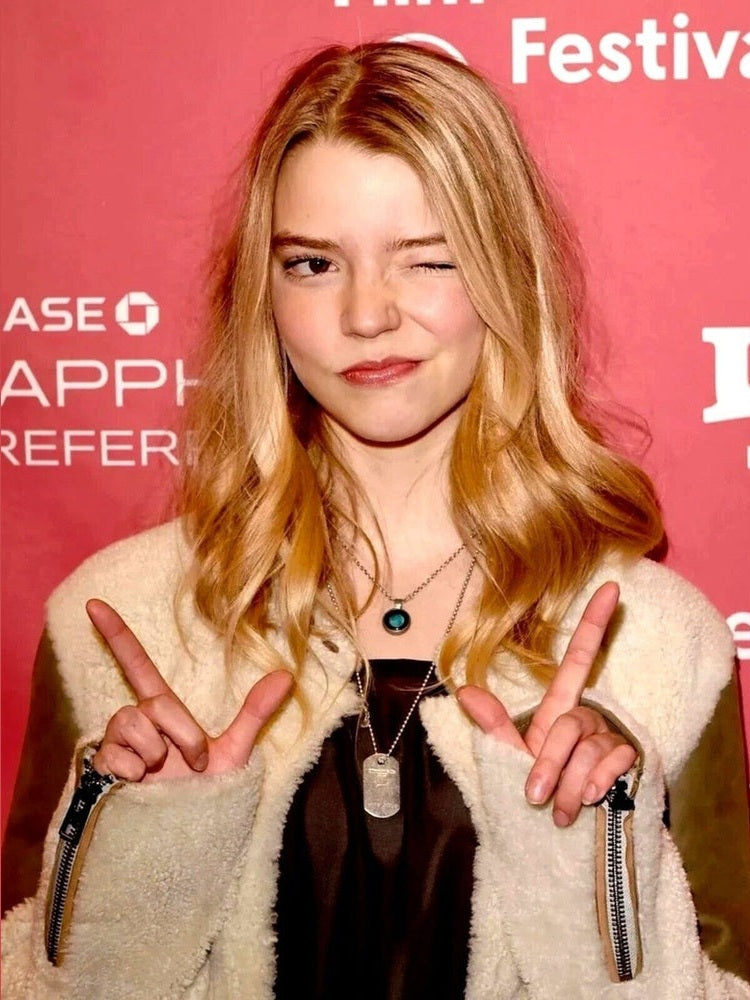 Anya Taylor-Joy 8.5 x 11 Candid Photograph Art Print Photo Picture Collectibles:Photographic Images:Photographs Style Your Walls